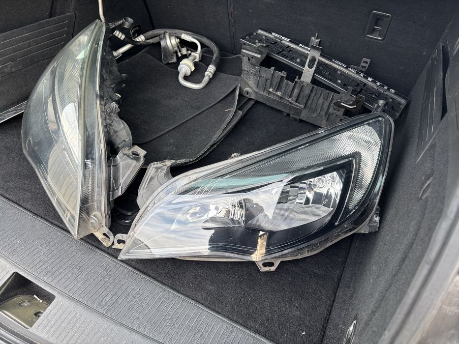 Far dreapta cu drl lumini de zii cu led opel astra j sport tourer 2018