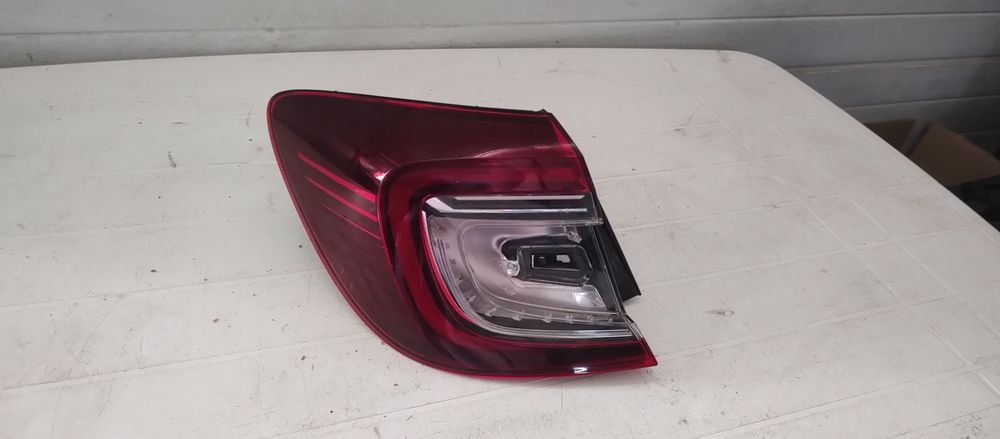 Lampa, stop stânga captur 2 cod 265558746R