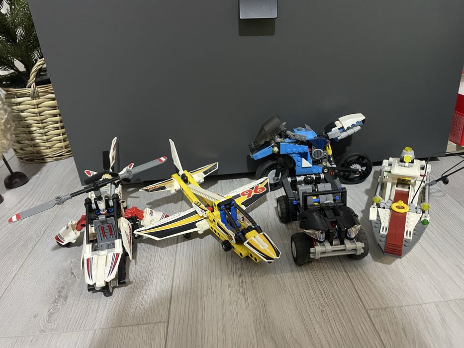 Diferite seturi lego de vanzare