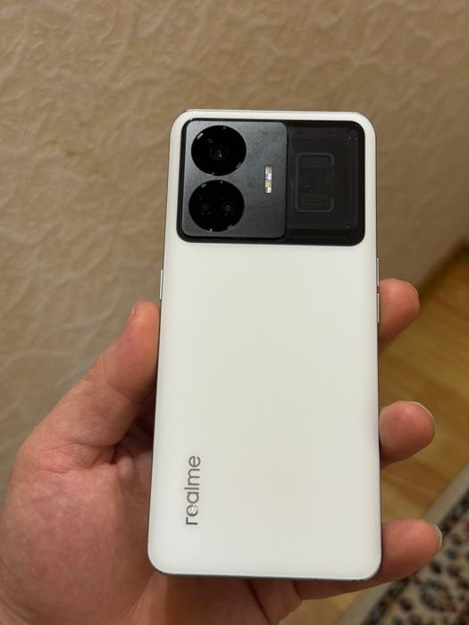Realmi gt 3 240w 16/1tb