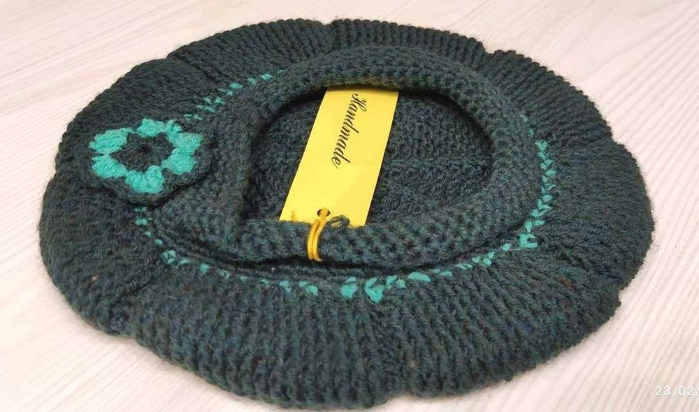 Beretă Bască handmade tricotate croșetate manual
