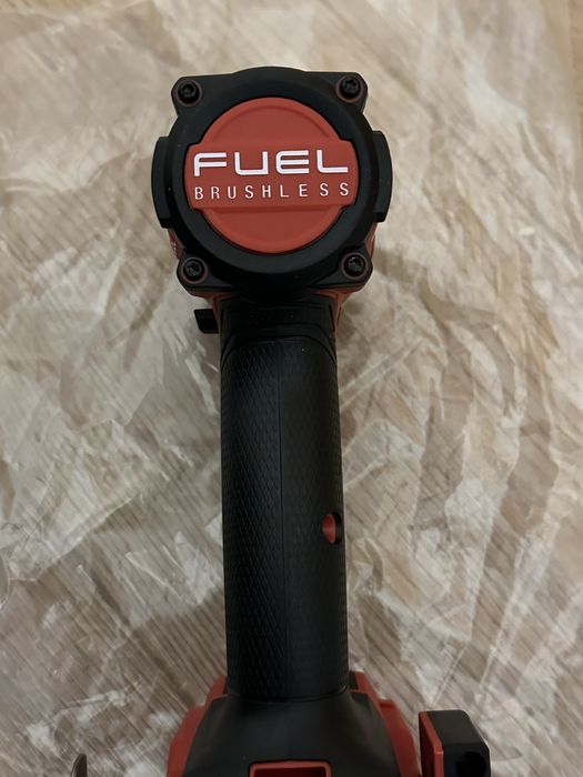 Milwaukee filetantă pentru biți M18 FID3 fuel Brushless , modelul fără perii , produs nou