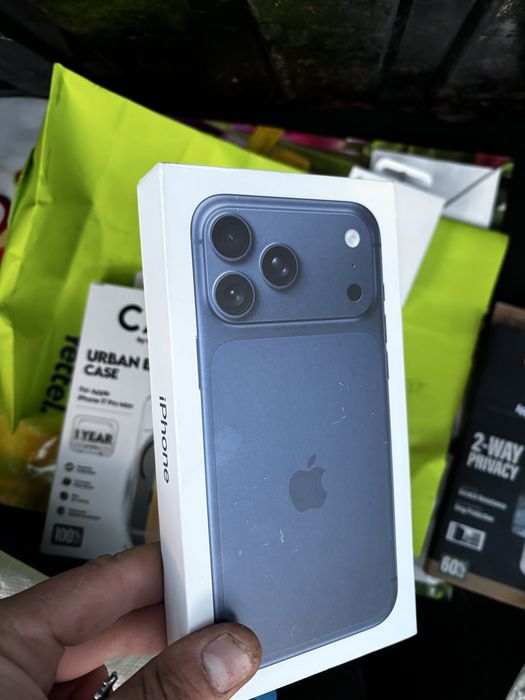 Iphone 17 pro max 256gb Dark Blue