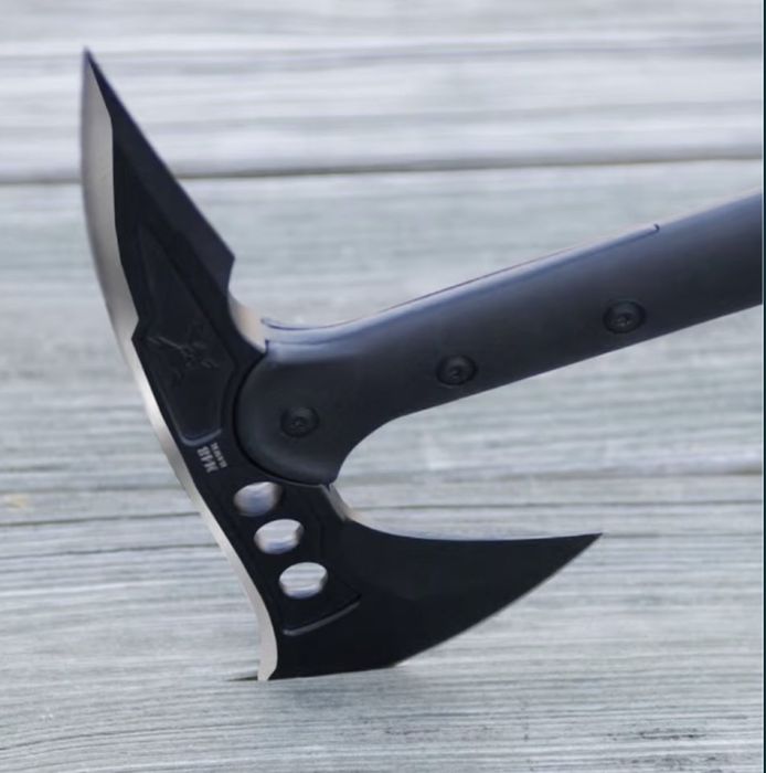 Тактическа томахавка SOG axe многофункционална за оцеляване туризъм