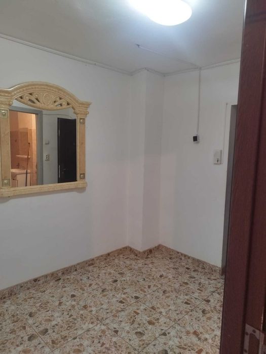garsoniera de inchiriat! P/8,