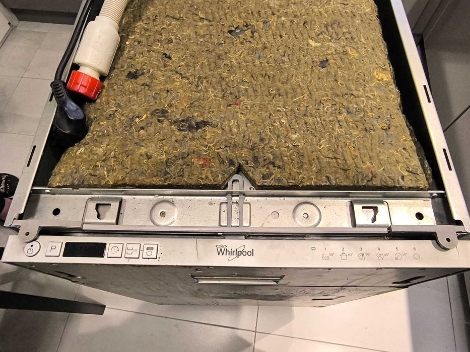 Съдомиялна Whirlpool