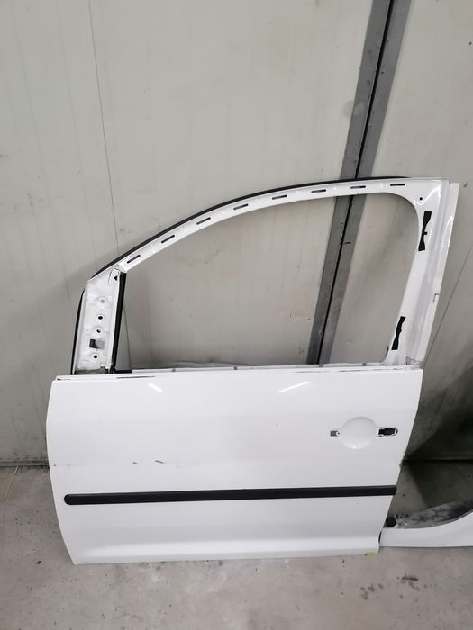 Usa stânga fata aripa vw touran 2010
