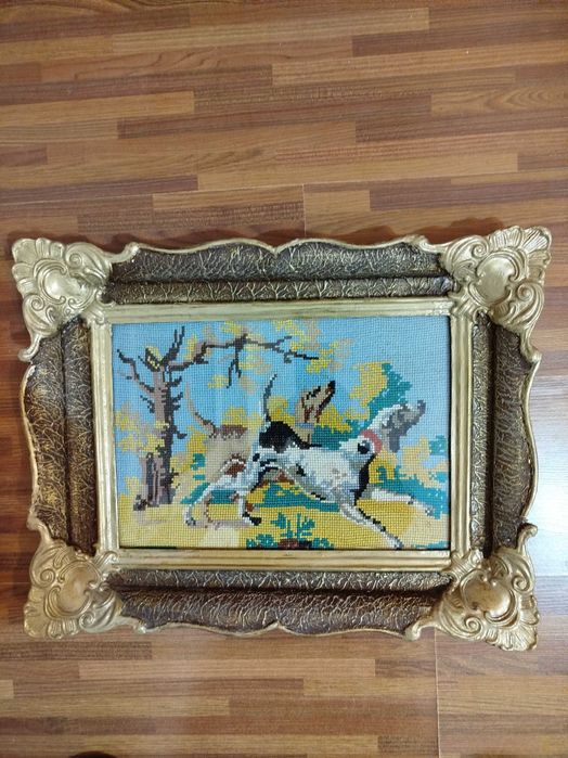 Tablou vechi cusut manual pe etamină