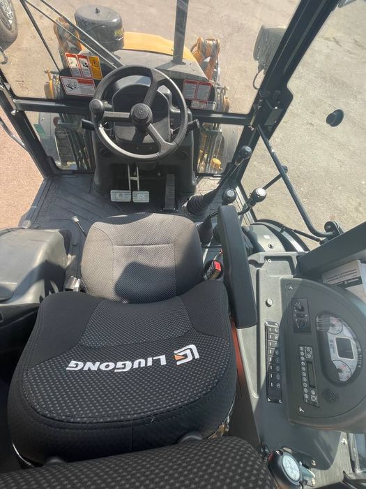 Экскаватор-погрузчик liugong 777A