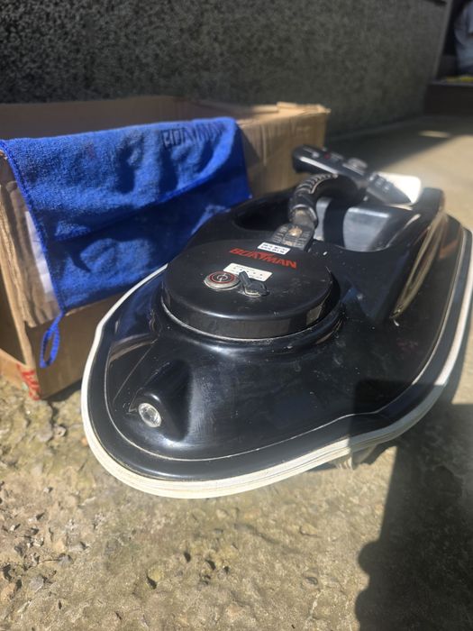 Продавам лодка за захранка Boatman 2021 + GPS (отлично състояние)