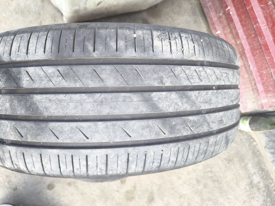 Продам шины 255/45/20