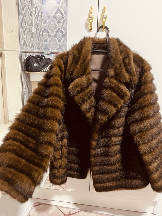 Шубаа размер S очень красивый