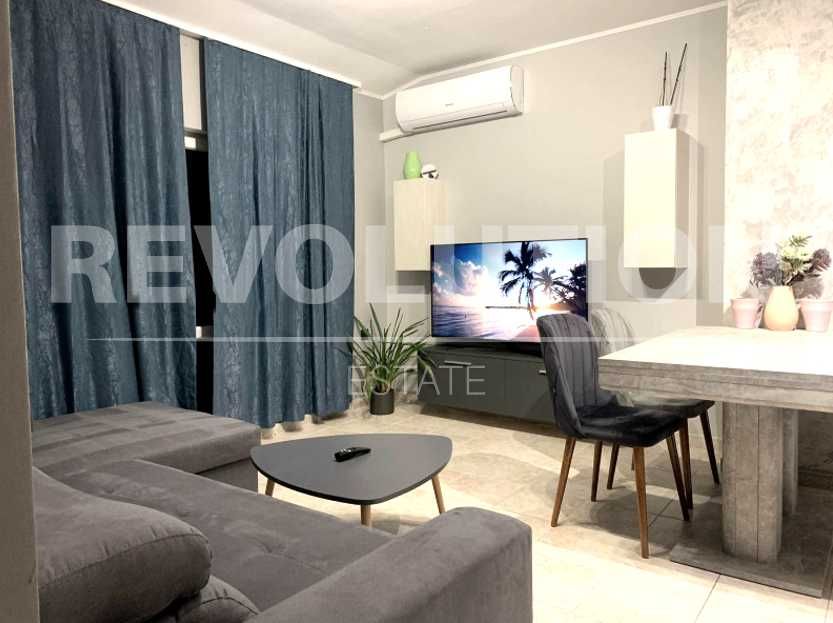 Луксозен тристаен апартамент в м-т Ален мак/ След основен ремонт!!!