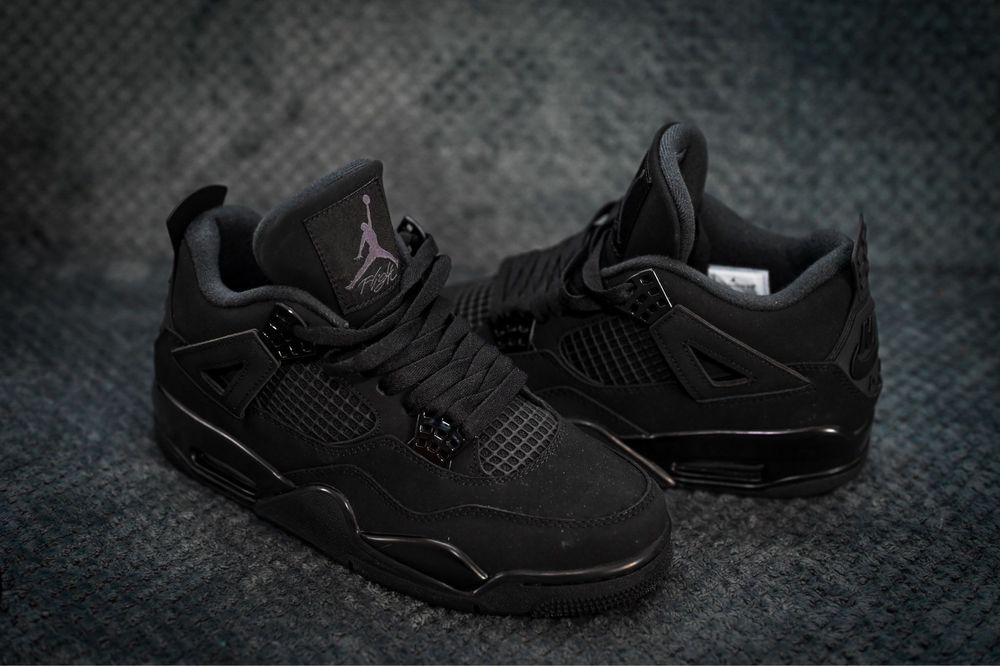 Jordan 4 Retro "Black Cat"