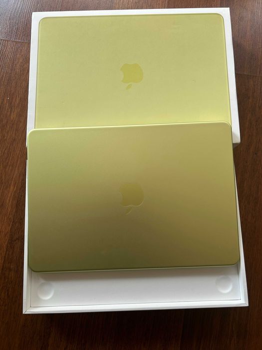 MacBook Neo TouchID, 8 GB RAM / 512 GB SSD impecabil