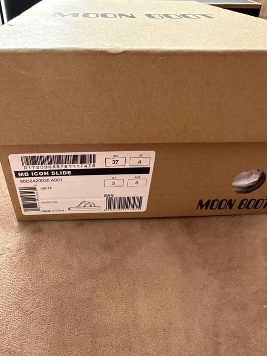 Papuci Moon Boot