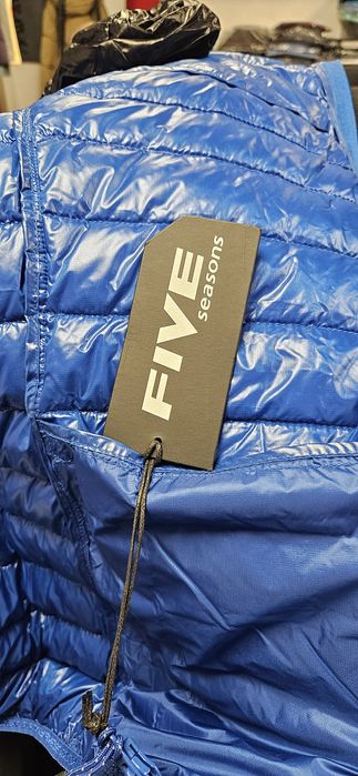 Чисто ново Мъжко олекотено яке FIVE SEASONS – синьо
