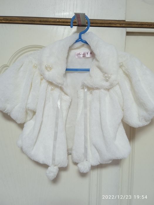 Платье нарядное 10 - 12 лет