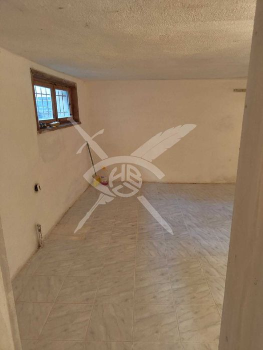 Продава се Тристаен апартамент в Ахтопол - 115 кв.м за 374 €/кв.м - Снимка #2