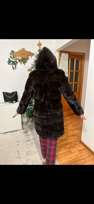 Норковая шуба с капюшоном