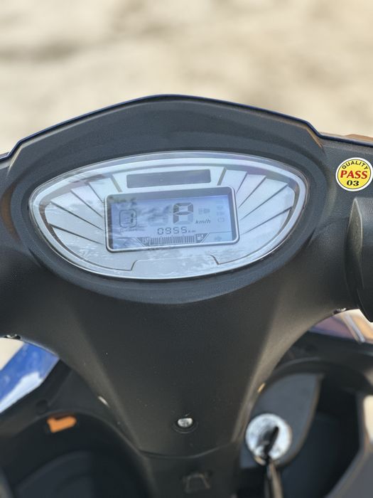 Vand scuter electric