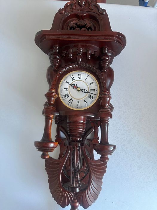 Продам настенные часы