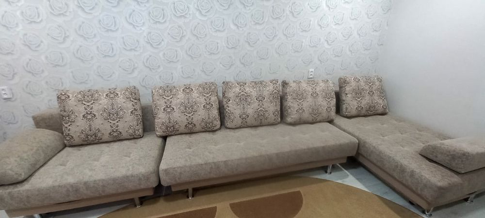 Мягкий уголок, диван