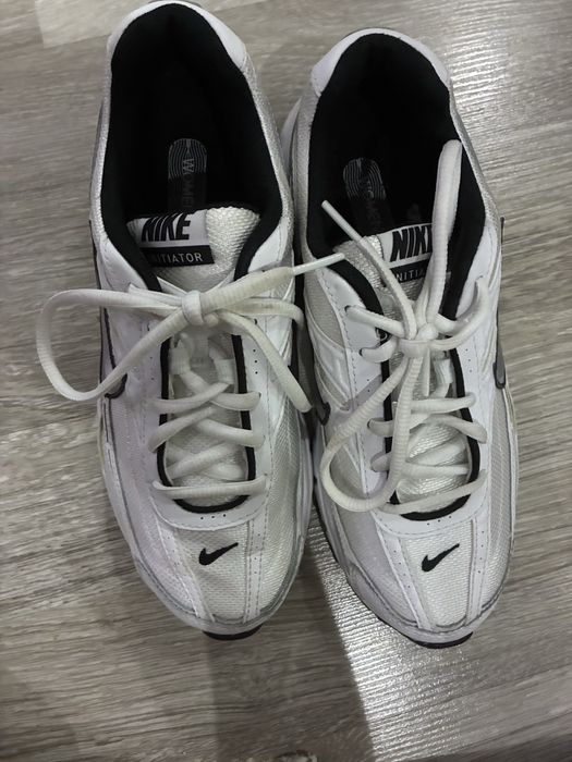 Nike кроссовкиии