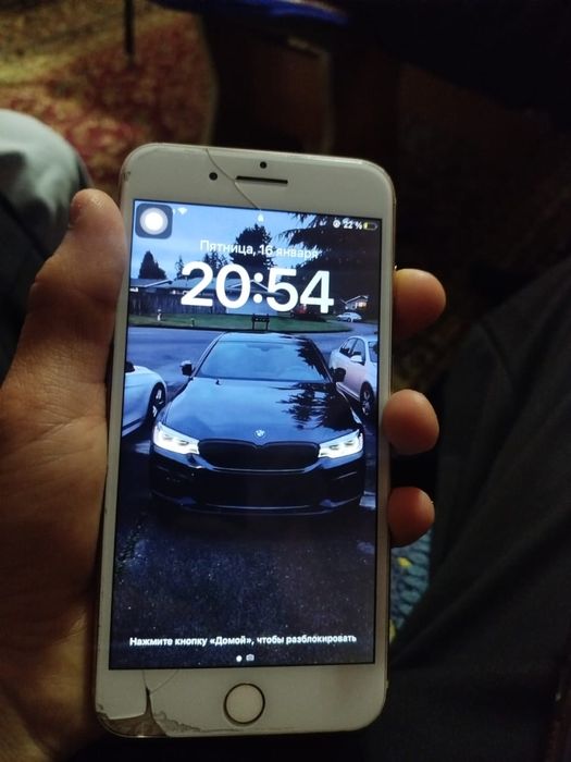 Айфон 8+ сатылады