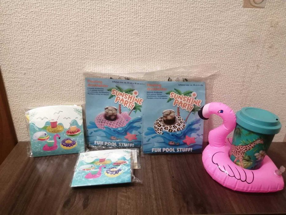 Нови надуваеми басейни,топка Фламинго,пояси Риба,плувки,очила.