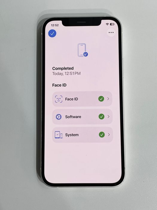 Продам iPhone 12 белый (64gb)