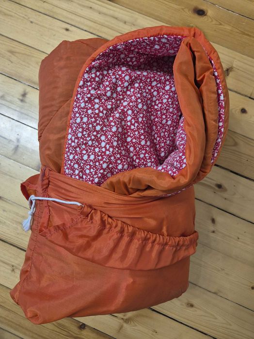 Палатка Vango, спални чували, помпа, дюшеци