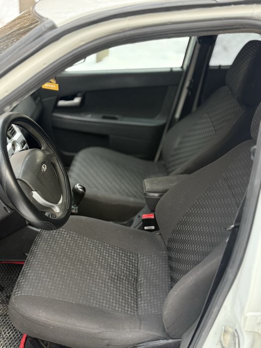 Продам приору 2013год