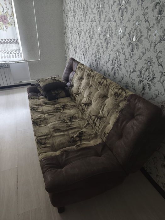 Продам диван в хорошем состоянии
