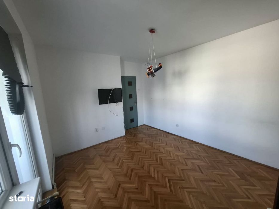 Bd. Republicii – ap. 3 camere, 2 bai, 2 balcoane, decomandat + garaj