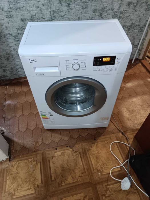 Продам стиральную машину