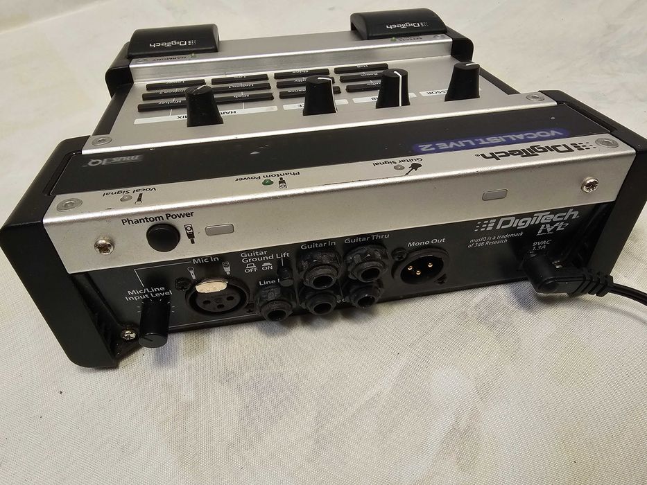 Procesor Voce si Armonie DigiTech Vocalist Live 2, Pedala Efecte