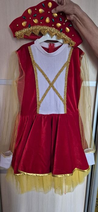 Продается русский костюм.