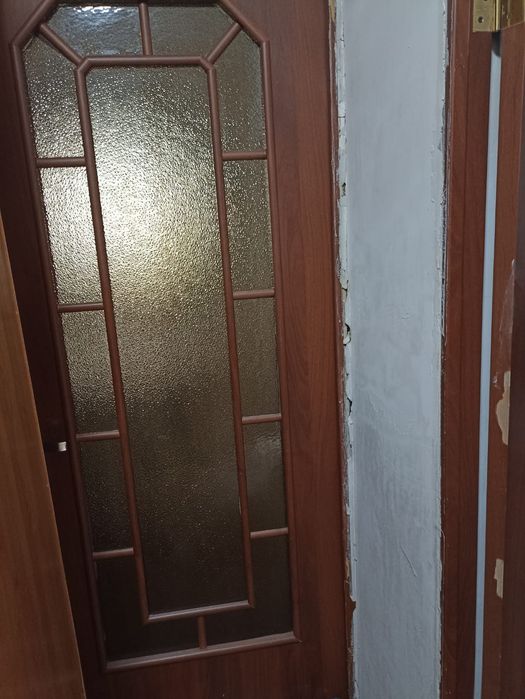 Срочно продаются двери межкомнатные