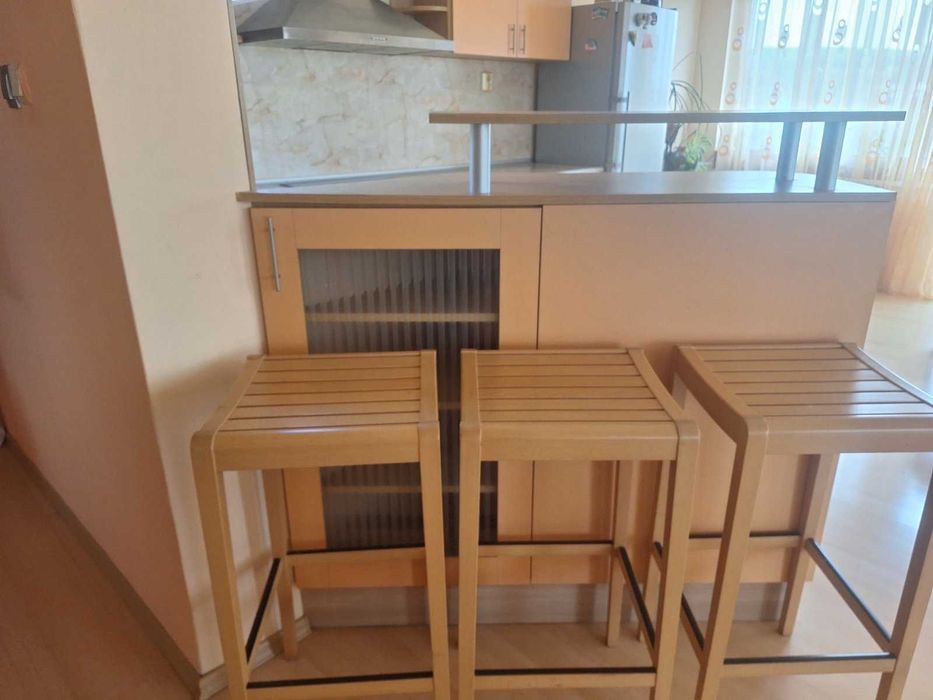 Кухня с вградени уреди