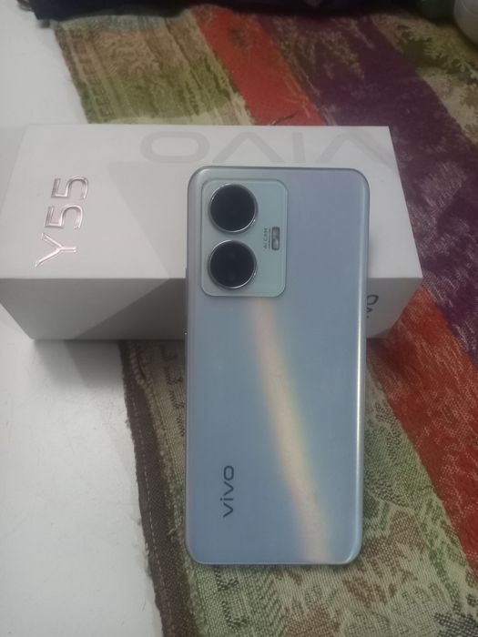 Продам телефон б/у