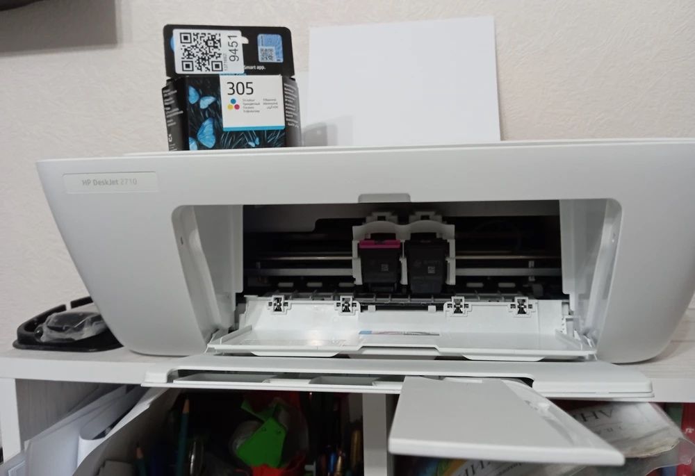 Принтен МФУ HP Desk Jet 2320 Цветной 3в1