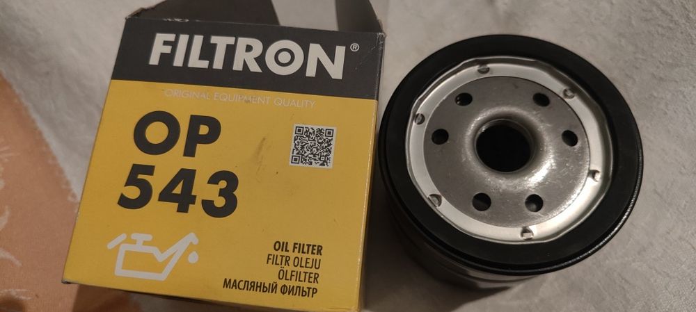 Продавам маслен филтър OP 543. Цена 10 лв.