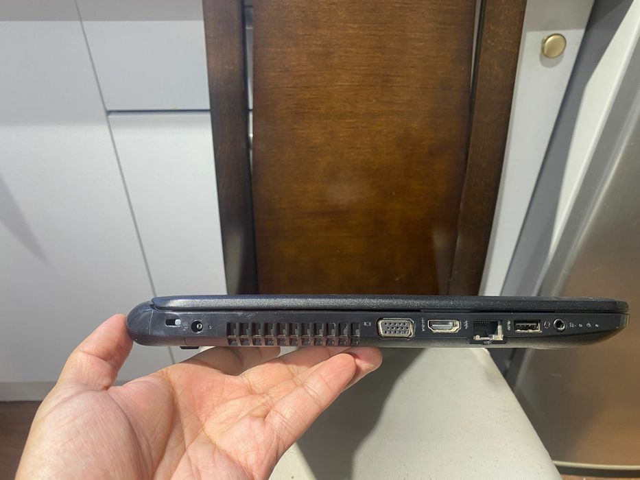 Ухоженный ультрабук HP intel core N2840/SSD256GB/Windows 10