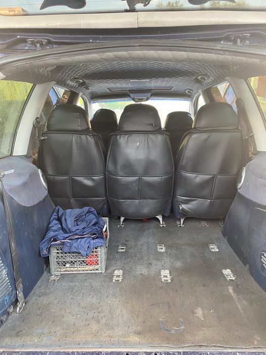 Volkswagen Sharan в хоршем состоянии