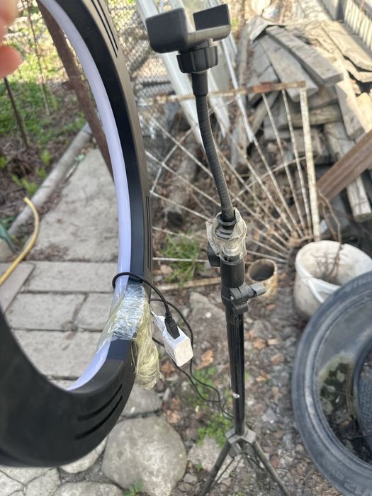 Кольцевая лампа со штативом (за вкусняшки)