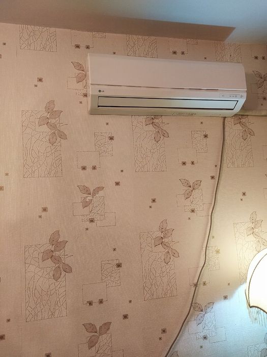 Срочно продаётся квартира в городе Навои