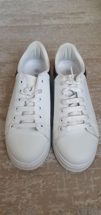 Adidași damă cu platformă