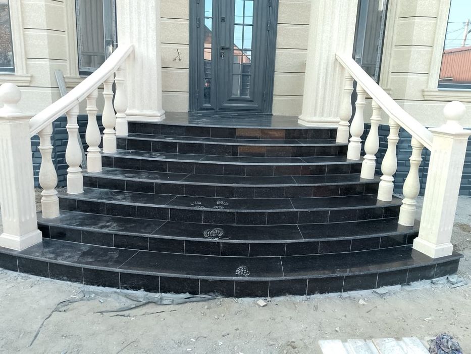 Гранит травертин мрамор тумба ступени подступени