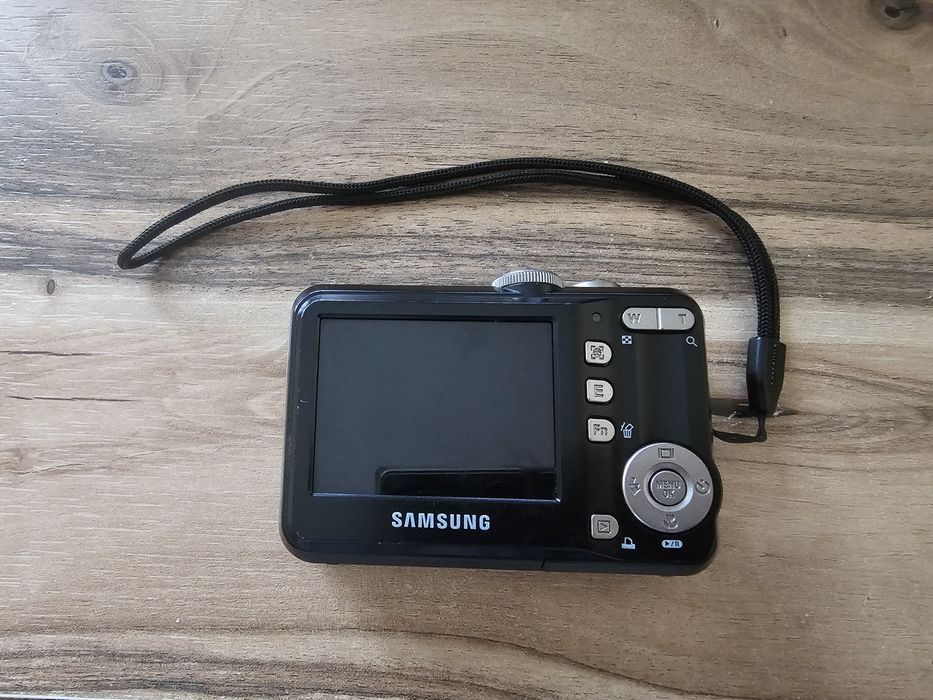 Samsung S860 – Компактна 8.1 MP камера + Подарък SD карта